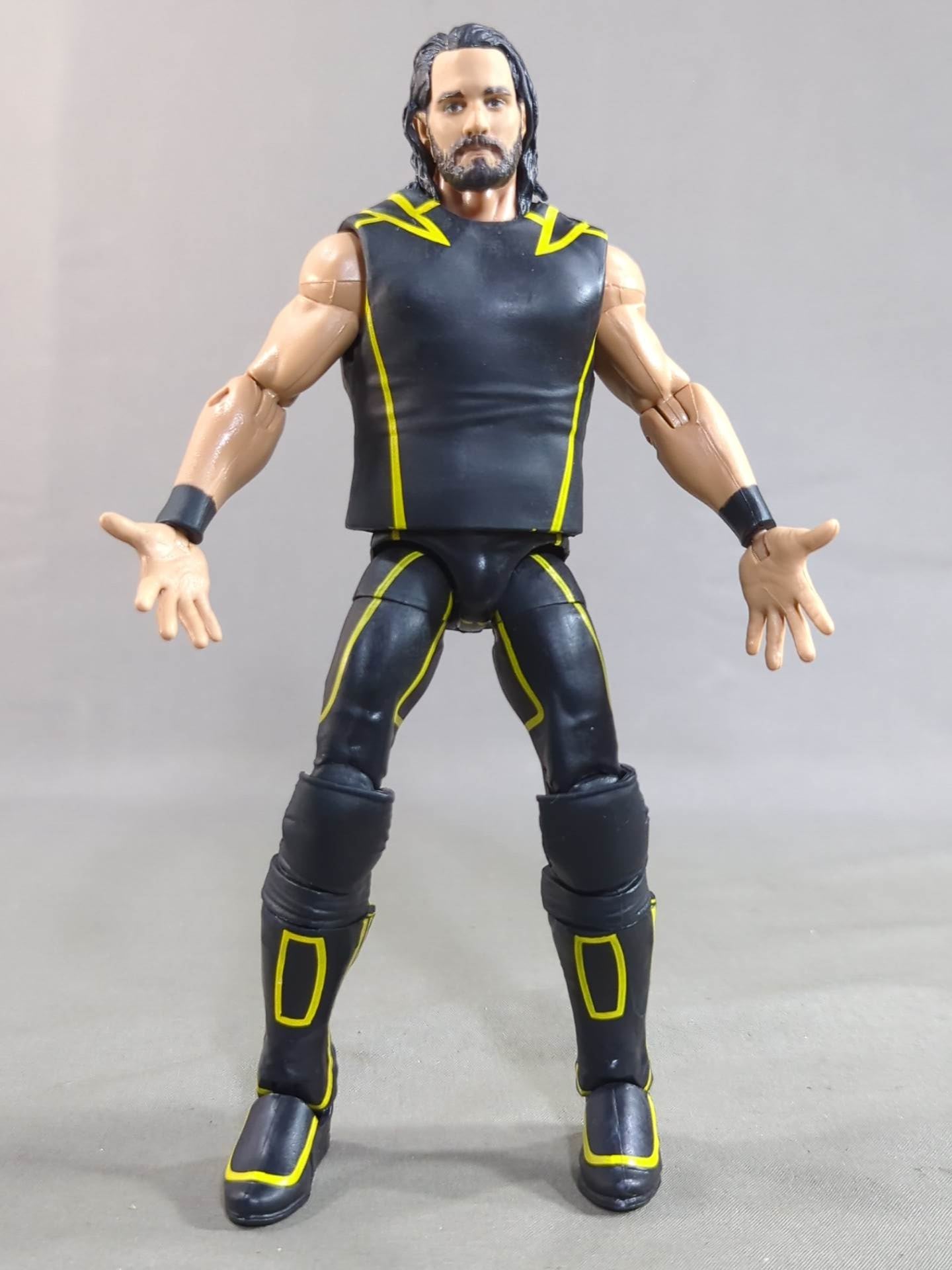 Seth Rollins (Black×Yellow Line Costume)