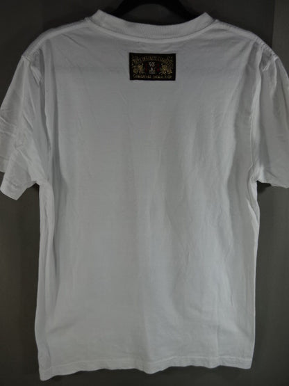 オカダ・カズチカ×ガッツ・ダイナマイト・キャバレーズ コラボTシャツ①(ホワイト)