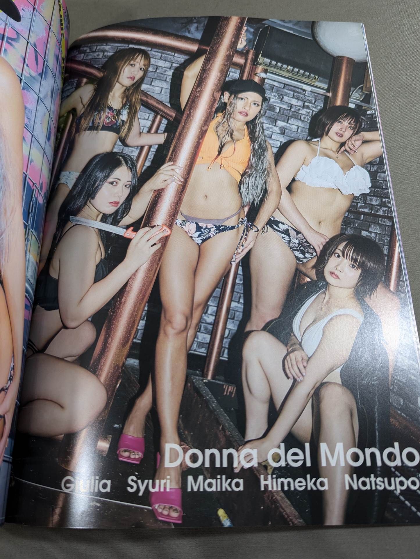 【Maika  hand signed autograph 】STARDOM VISUAL BOOK Bikiniing 10 (Sold to order)