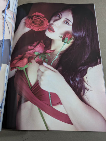 【Maika  hand signed autograph 】STARDOM VISUAL BOOK Bikiniing 10 (Sold to order)