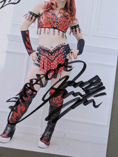 Utami Hayashishita  hand signed autograph  Starda Pro-Photo (R-6)