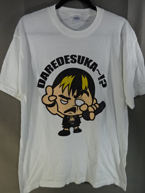 TAKAみちのく DAREDESUKA～!? イラストTシャツ①(ホワイト)