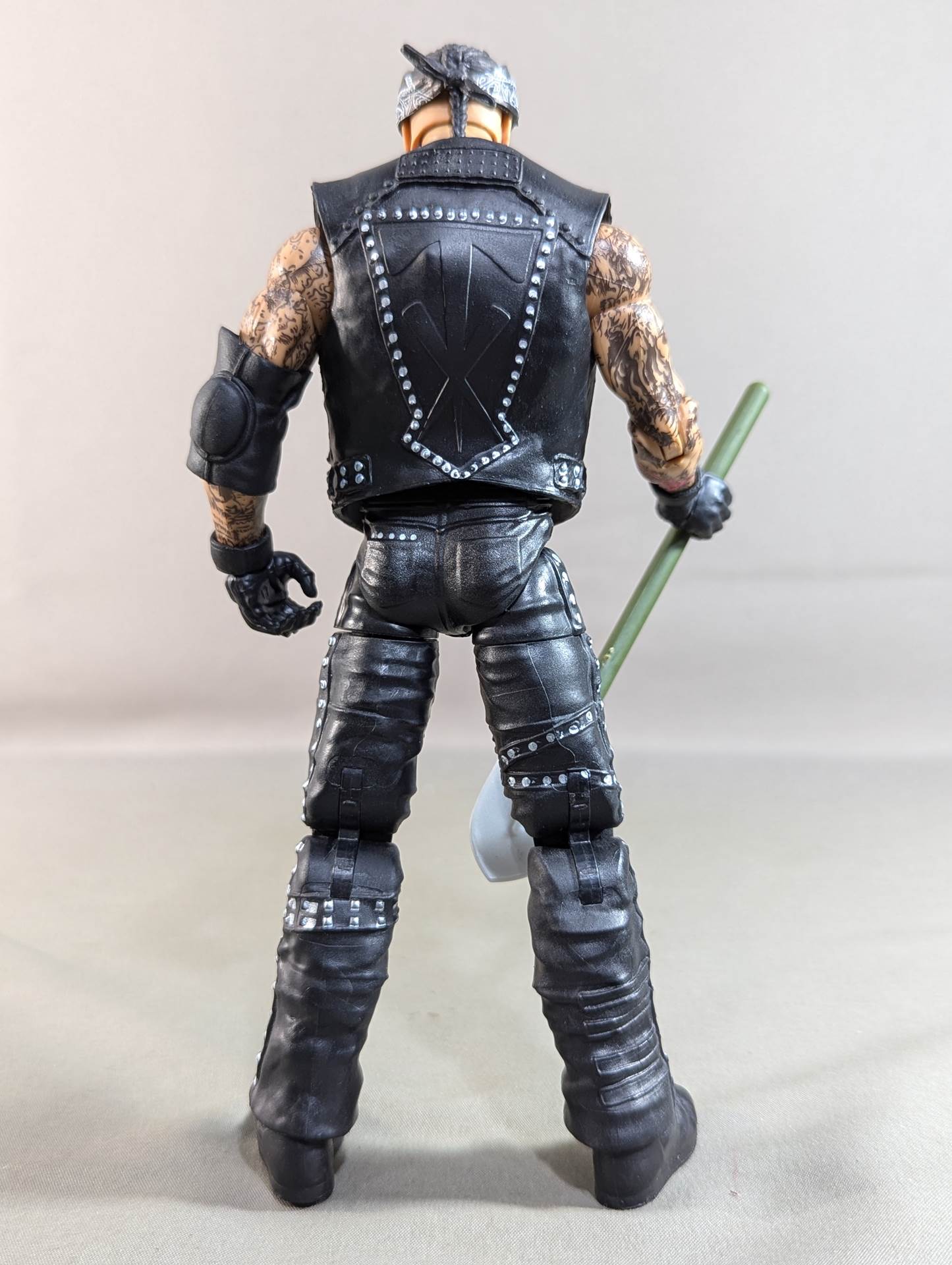 Undertaker (Shovel & Bandana)