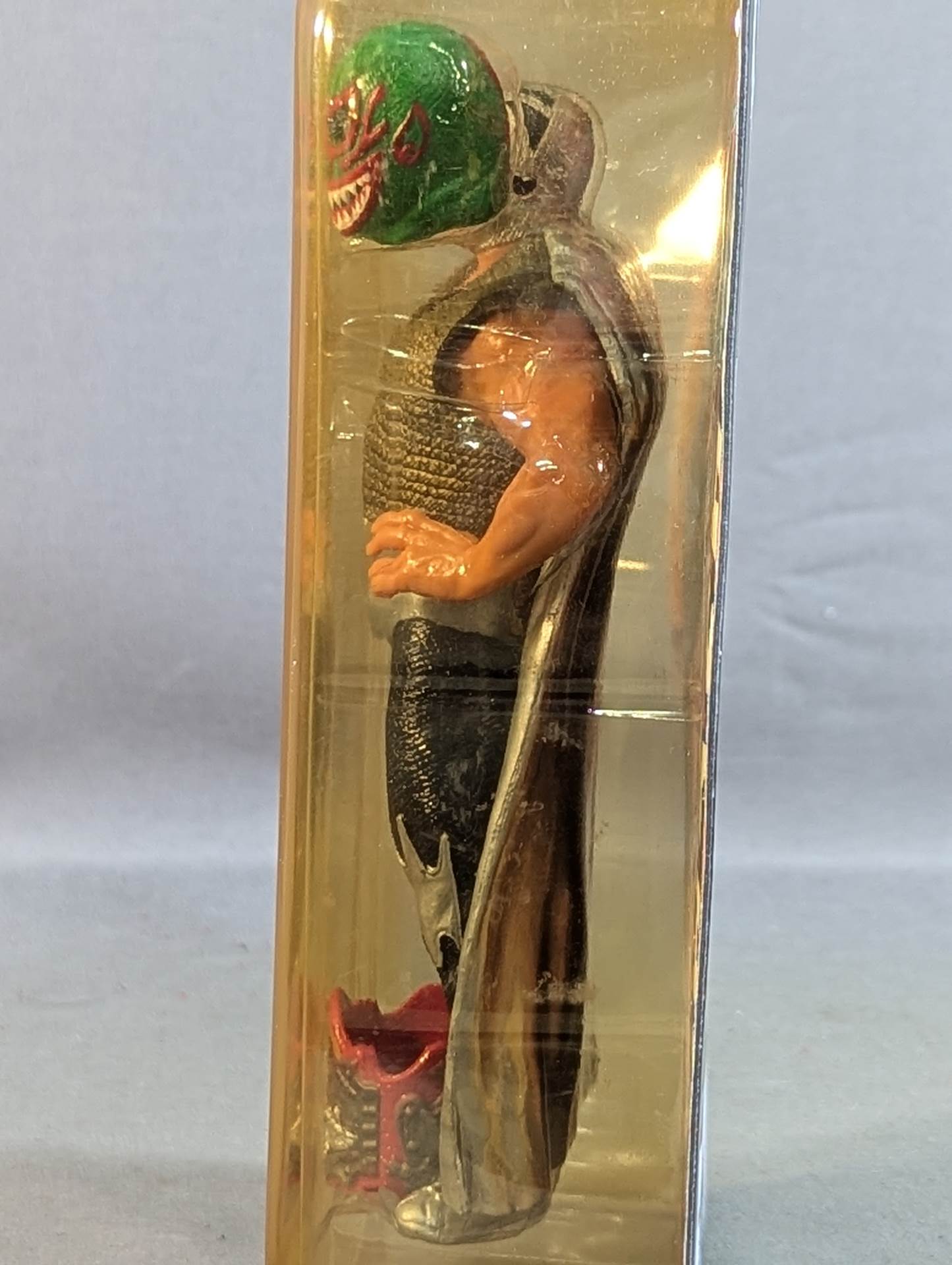 Mil Mascaras  (Silver Trade, Green Shark Mouth, IWA Belt)
