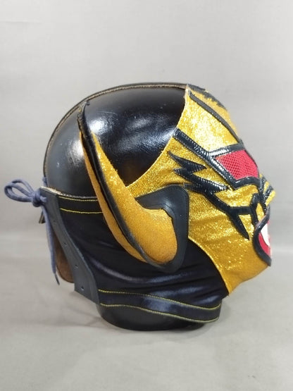 獣神サンダーライガー