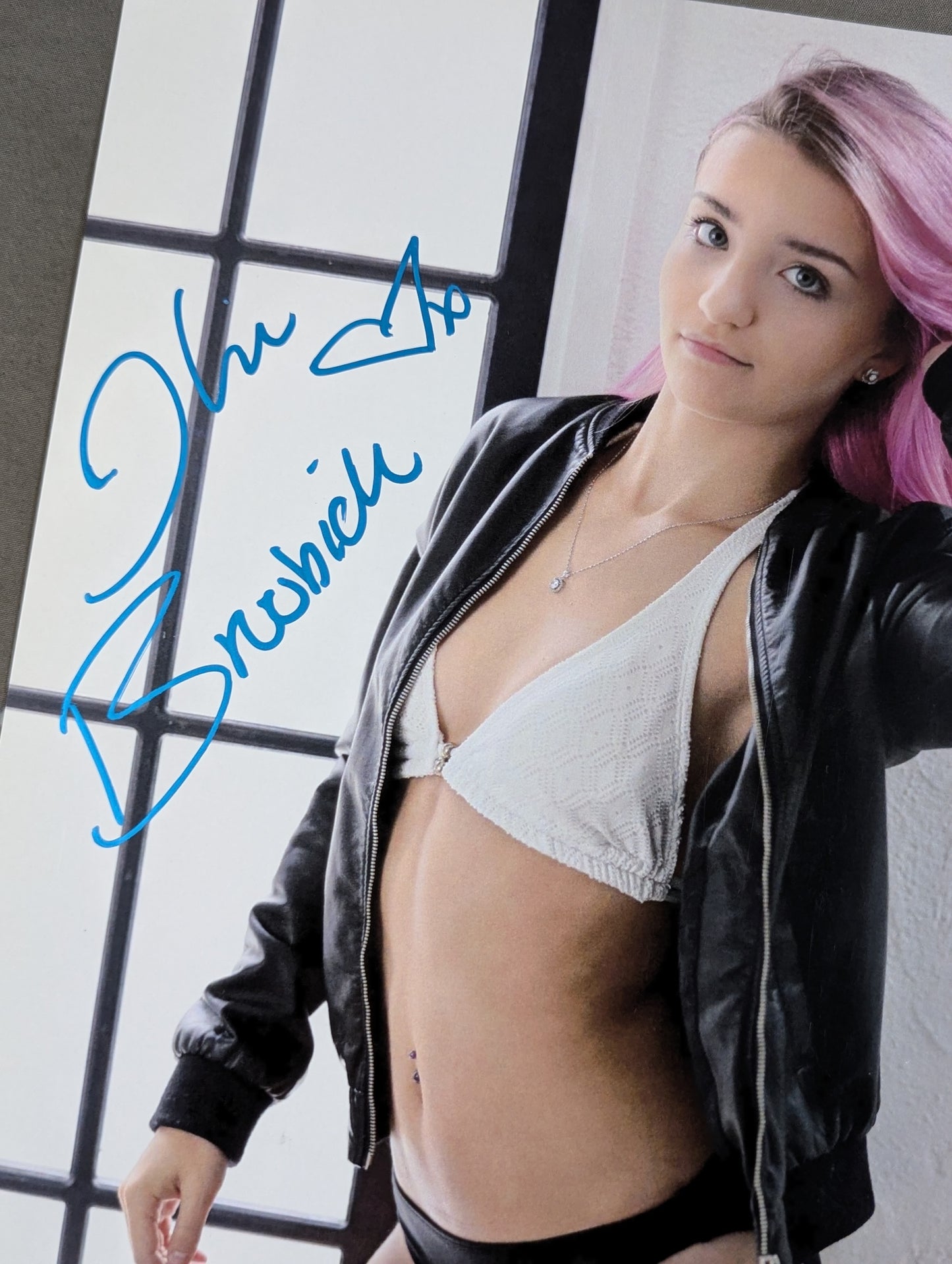 Zaiya Brookside hand signed autograph Pro-Photo (A-4)