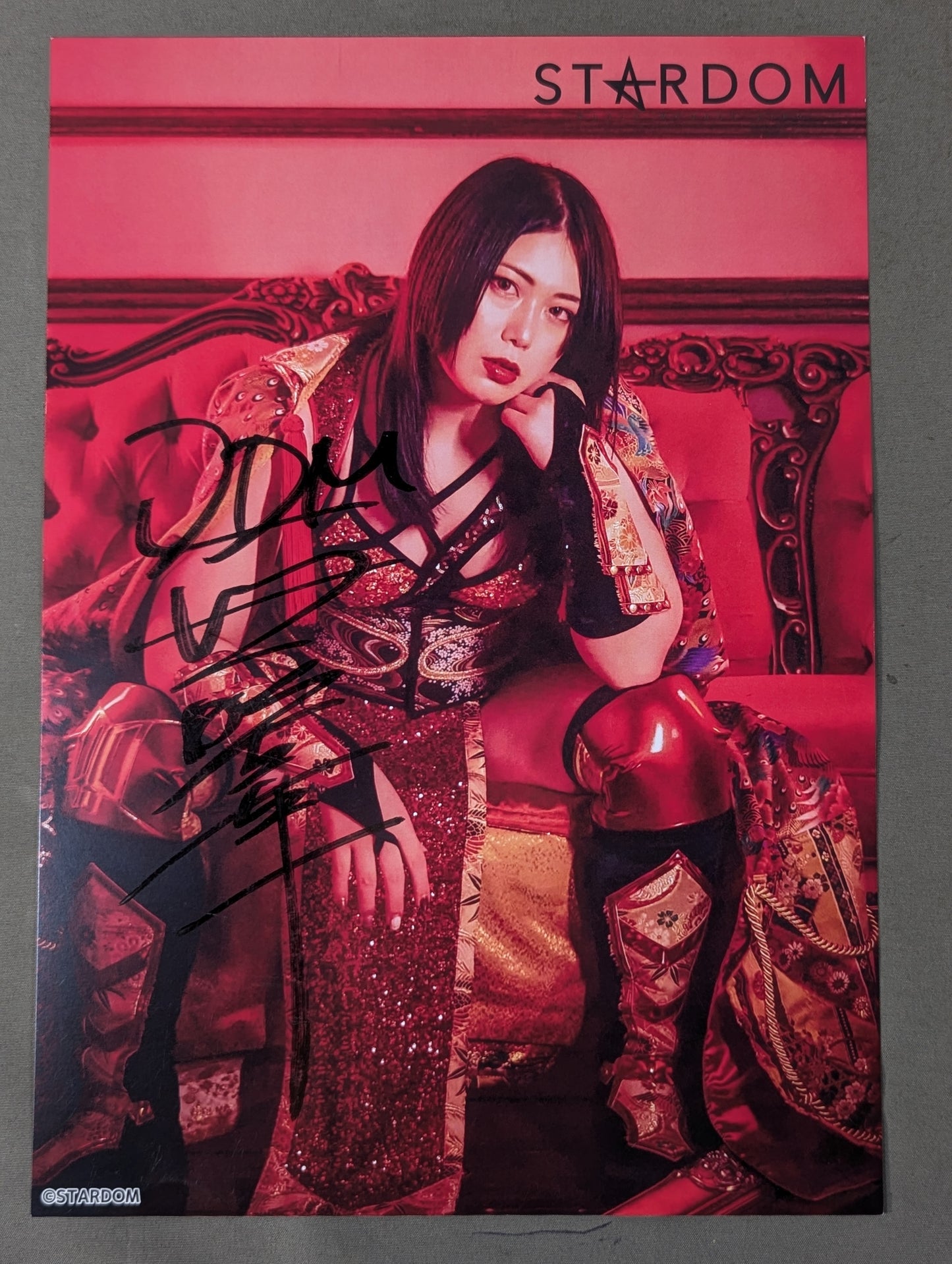 舞華 直筆サイン入り スターダムポートレート(P-8)