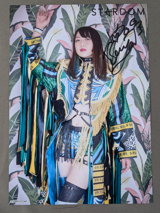 上谷沙弥 直筆サイン入り スターダムポートレート(T-4)