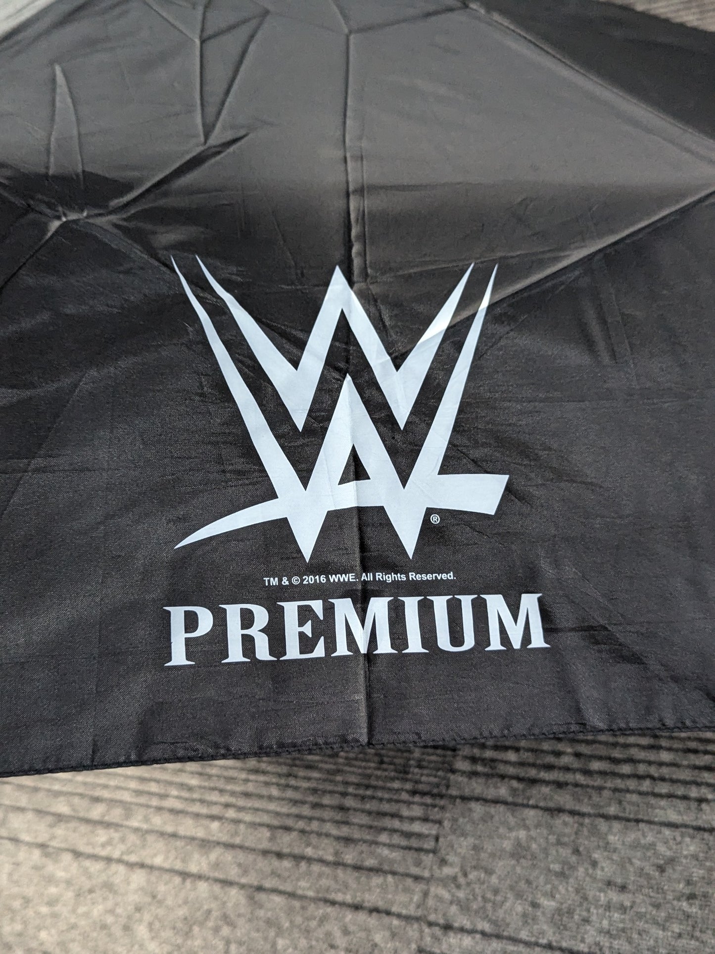 WWE PREMIUM 折り畳み傘
