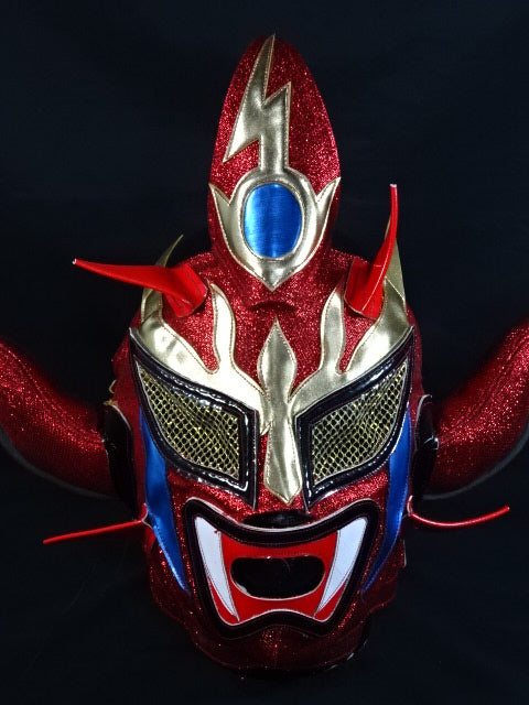 獣神サンダーライガー