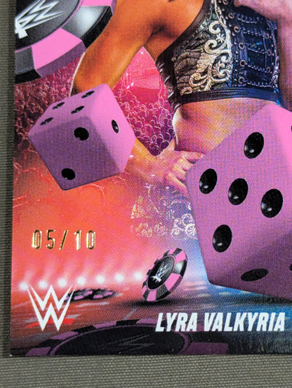 2025 topps ライラ・ヴァルキュリア WRESTLE MANIA 41 (パープル) 5/10