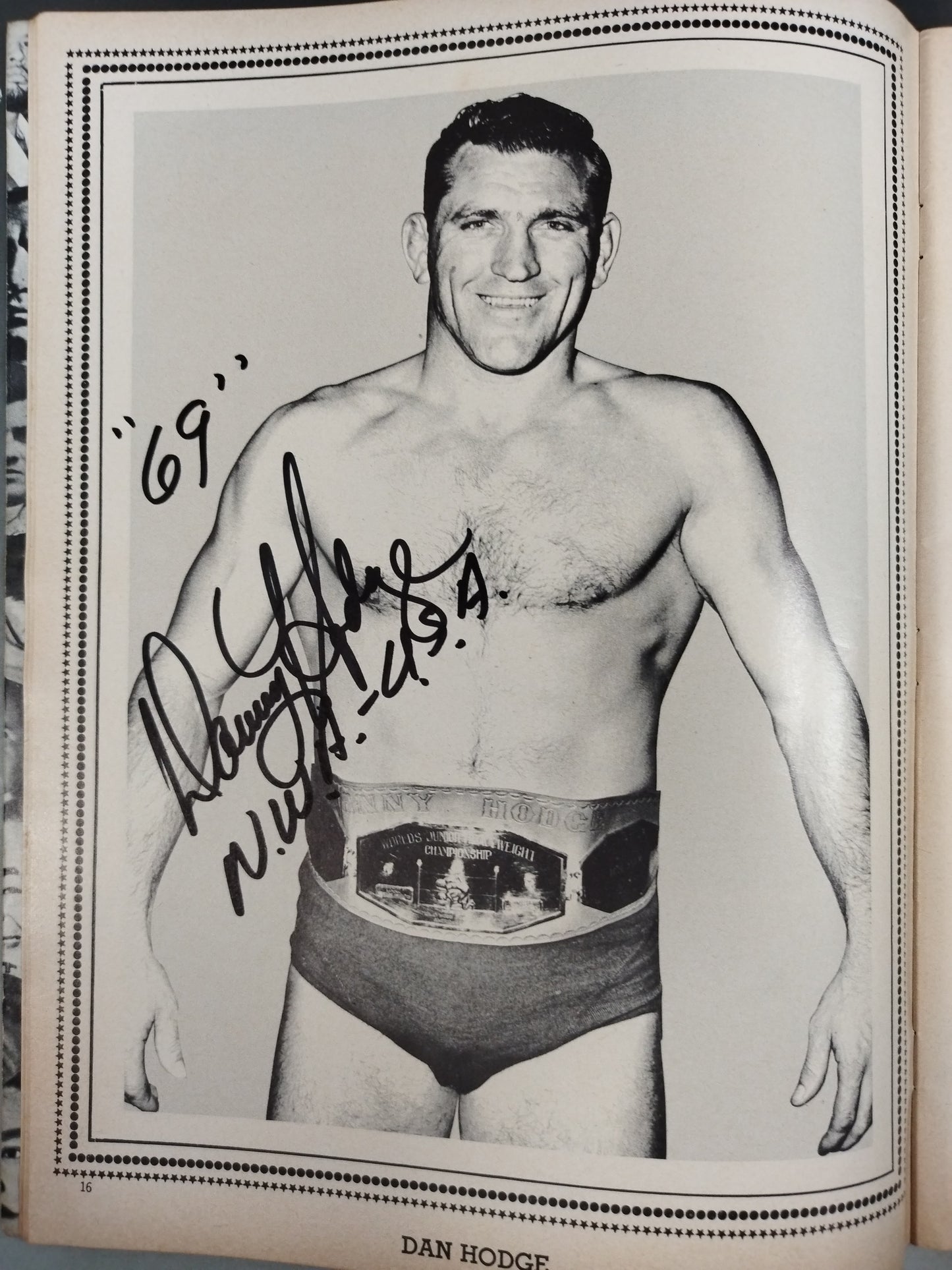 【3選手直筆サイン入り】Wrestling REVUE ALBUM OVER 100 OF YOUR FAVORITES