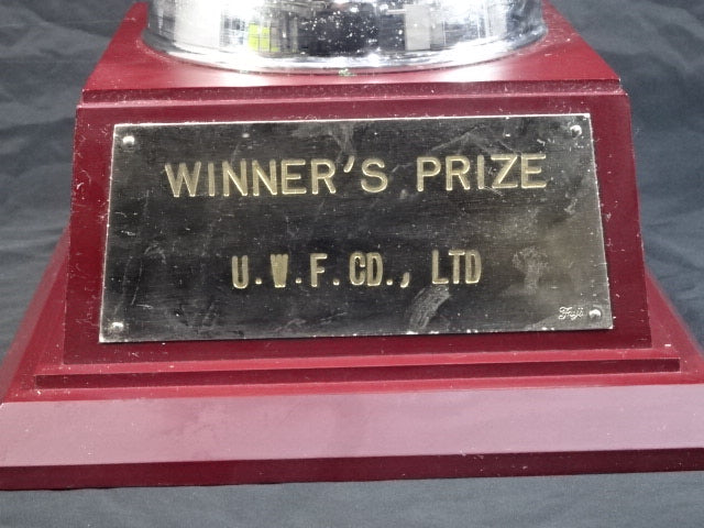 U-COSMOS Winner's Trophy