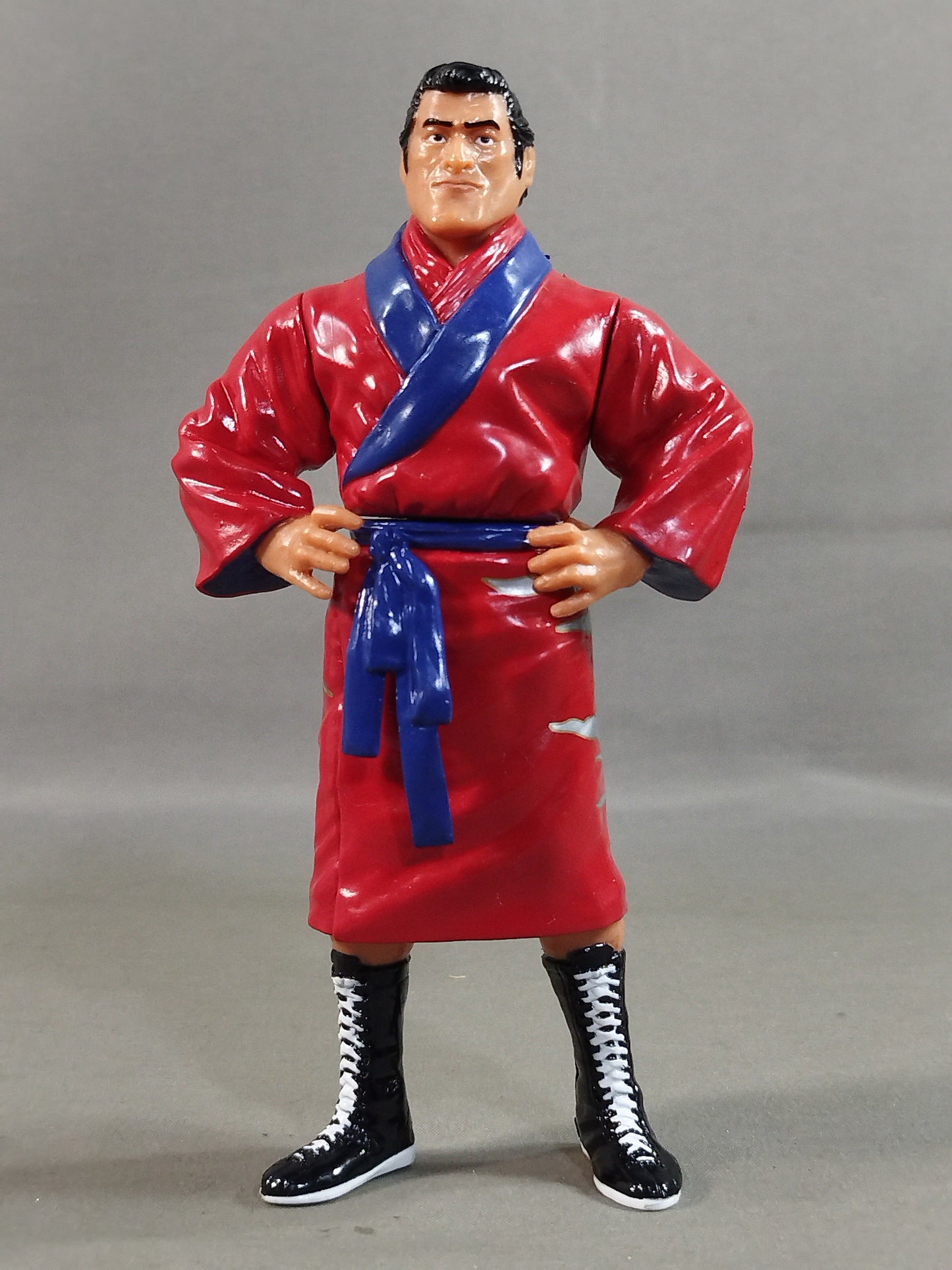 Antonio Inoki  (Red Gown)