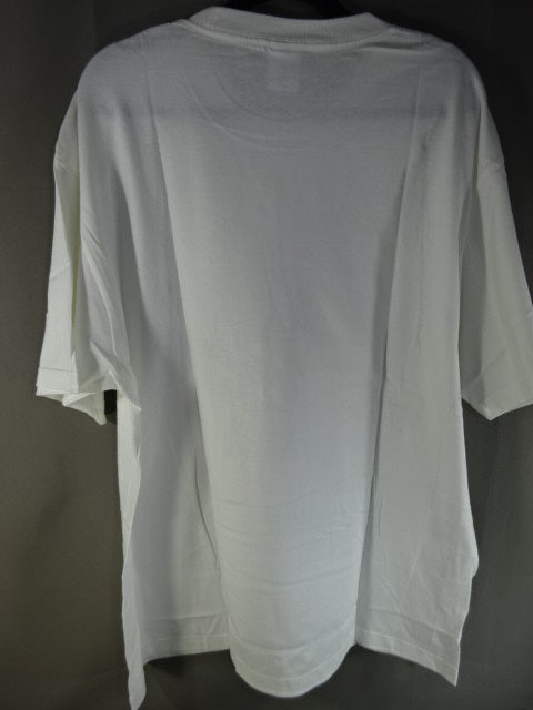 Muto Keiji  LOVE Pose T-Shirt (1) (White)