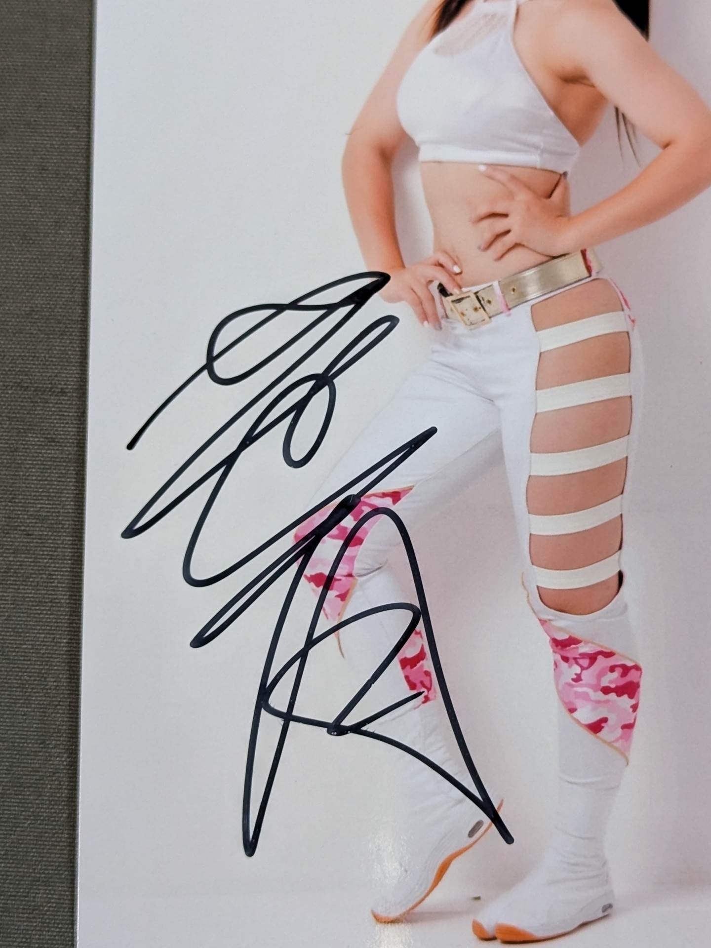 Hazuki hand signed autograph  photo (A-4)