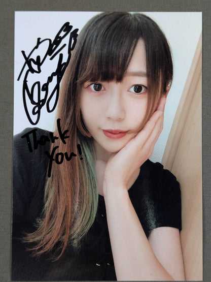 Saya Kamitani  hand signed autograph photo  (A-7)