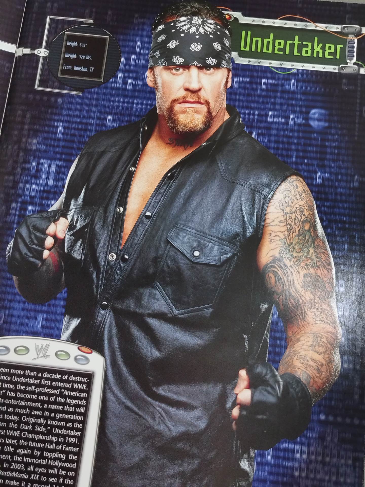 WWE OFFICIAL SOUVENIR PROGRAM 2002