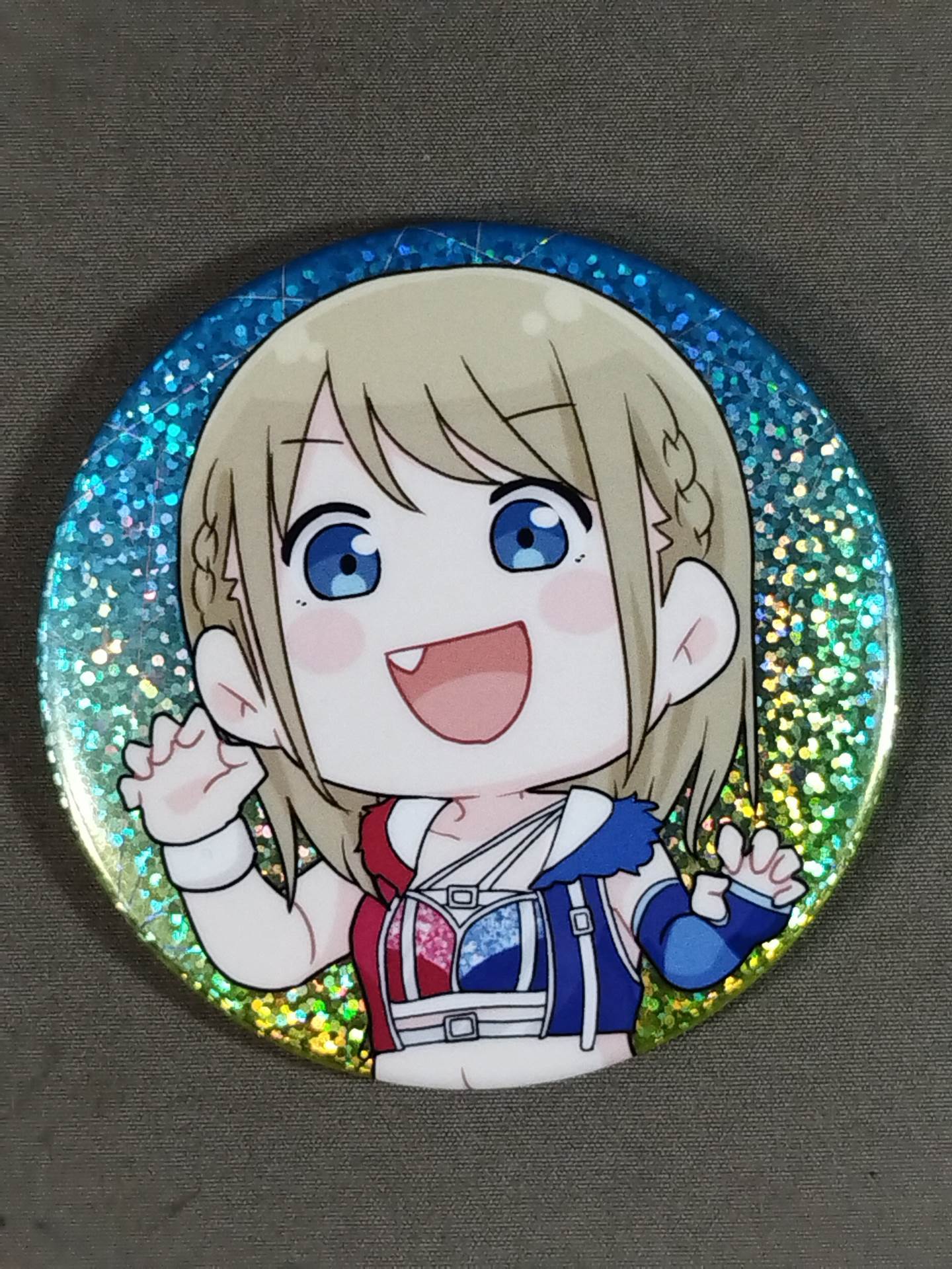 Mayu Iwatani  Random Illustration PinBack button Illustration by Tanukichi
