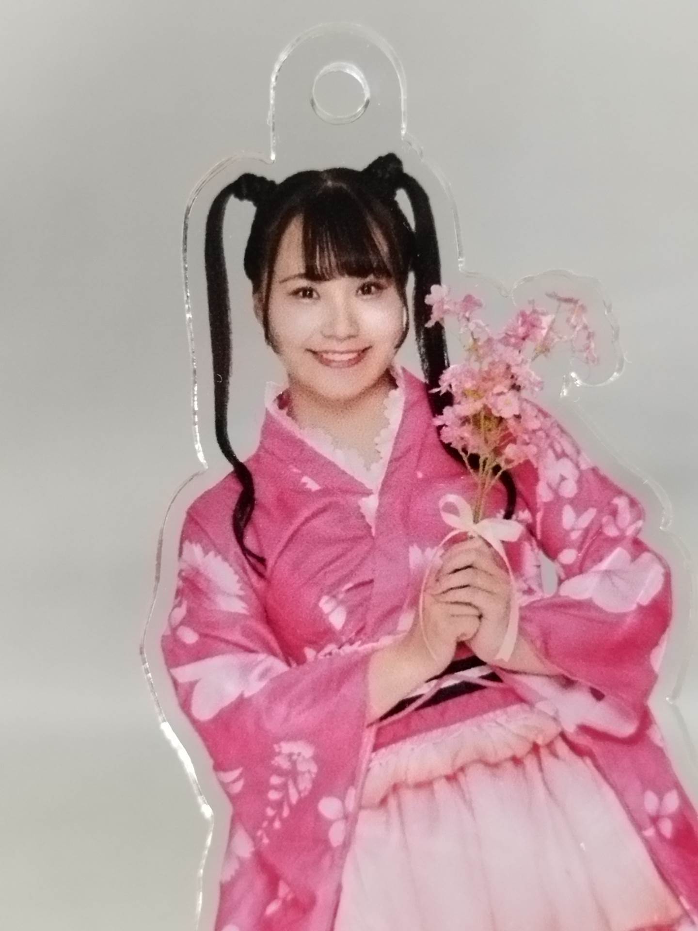 Miu Watanabe  "2025 Spring Costume" Acrylic Stand Keychain (1)