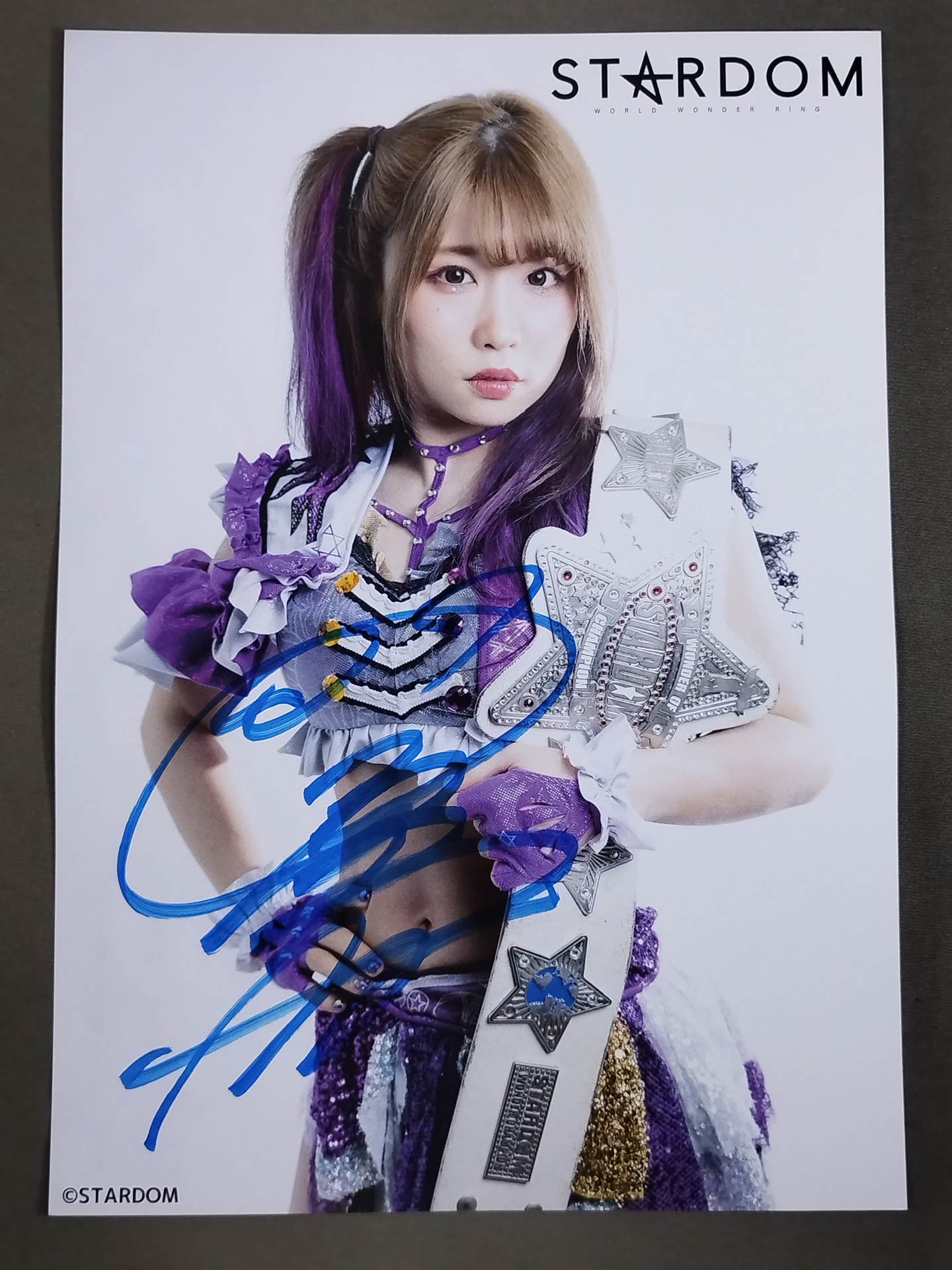 中野たむ 直筆サイン入り スターダムポートレート(A-4)