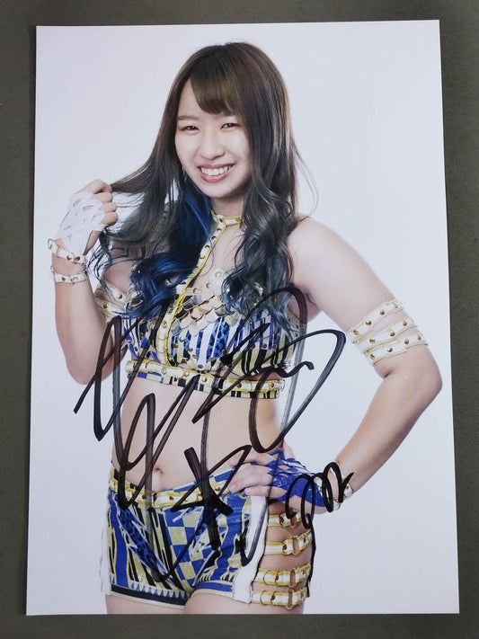 Momo Watanabe  hand signed autograph  Starda Pro-Photo (J-4)