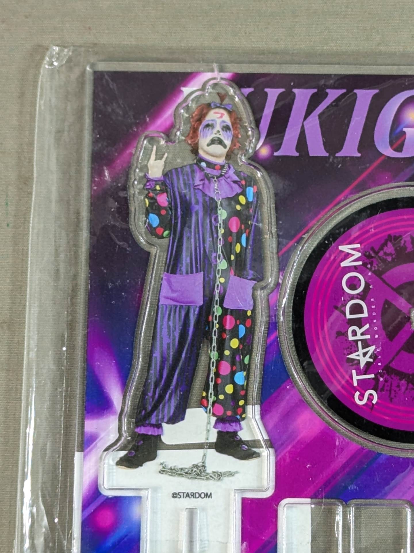 ★ FUKIGENDESU Floating Acrylic Stand
