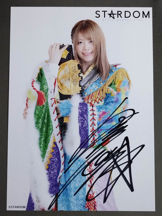 ★IWGP★ Mayu Iwatani  hand signed autograph Stardom Pro-Photo  (A-5)