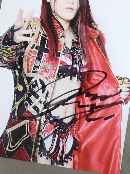 Utami Hayashishita  hand signed autograph  Starda Pro-Photo (S-4)