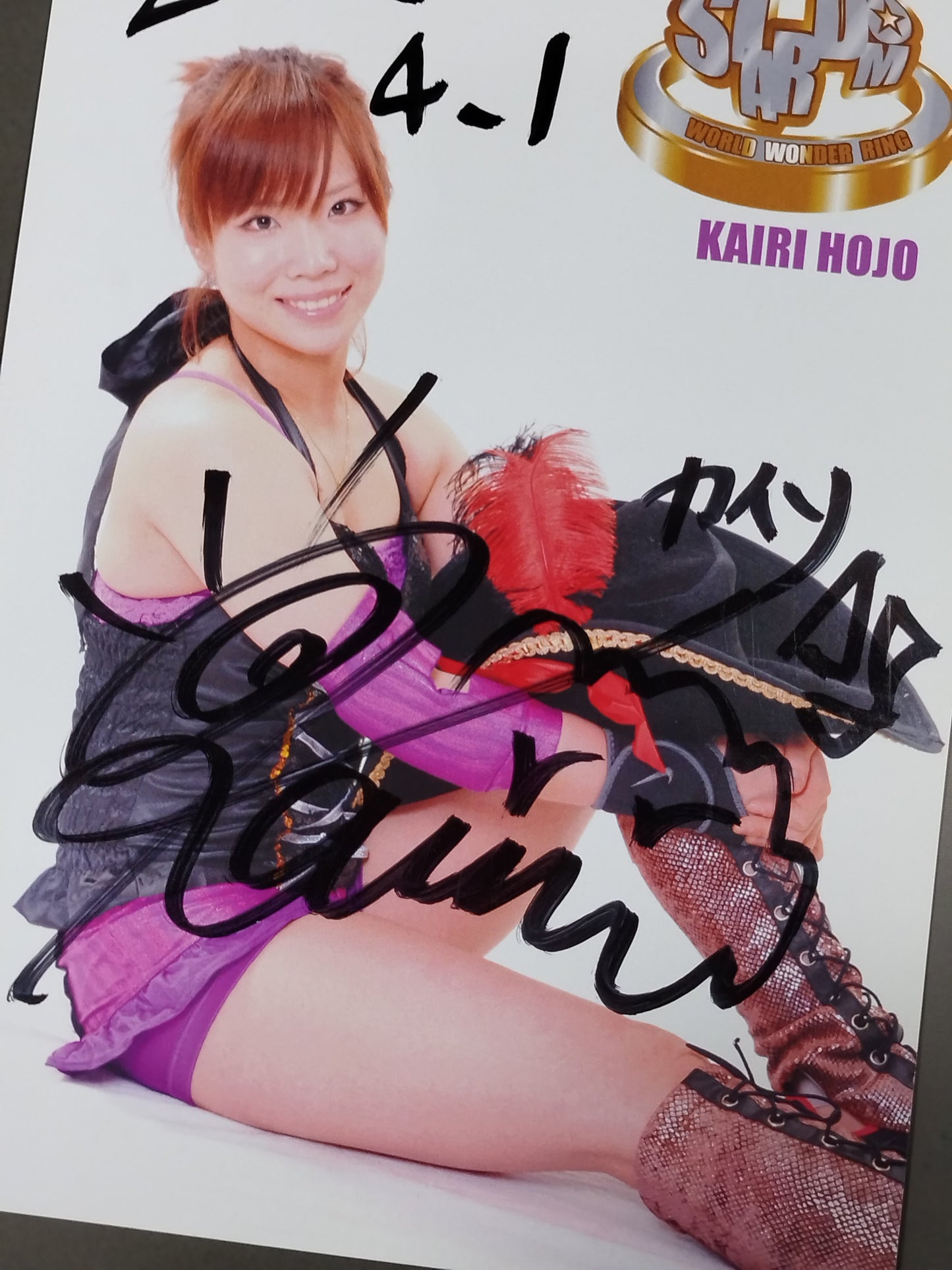 Kairi Hojo  hand signed autograph  Starda Pro-Photo (A-1)