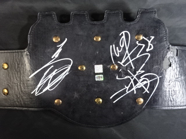 ★ Hiroshi Tanahashi & Togi Makabe  2 hand signed autographs ! IWGP ★ heavy weight championship belt (2nd )