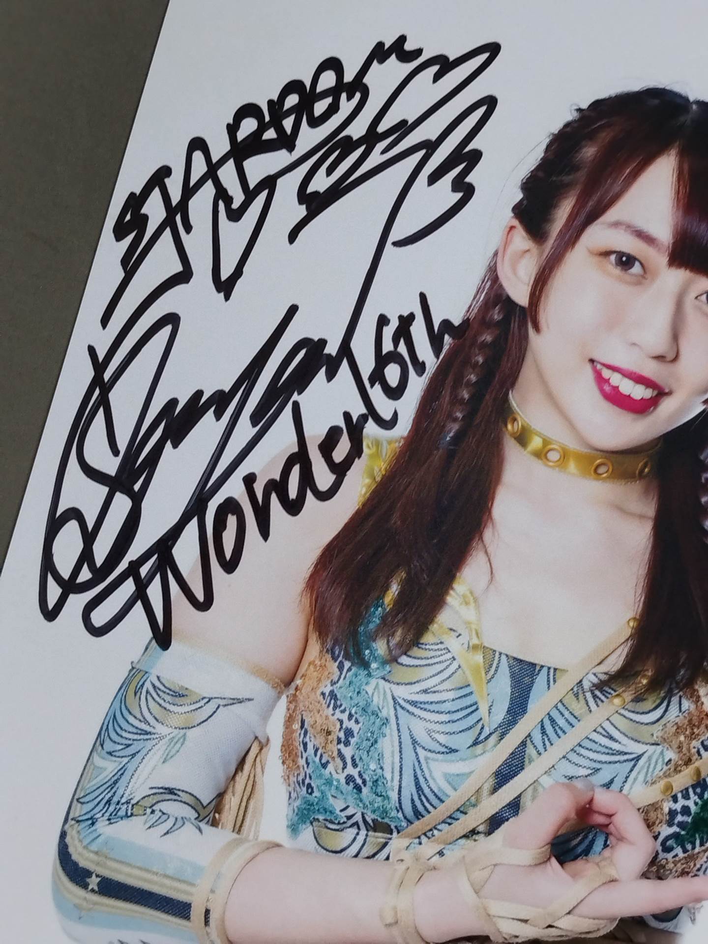 上谷沙弥 直筆サイン入り スターダムポートレート(T-6)