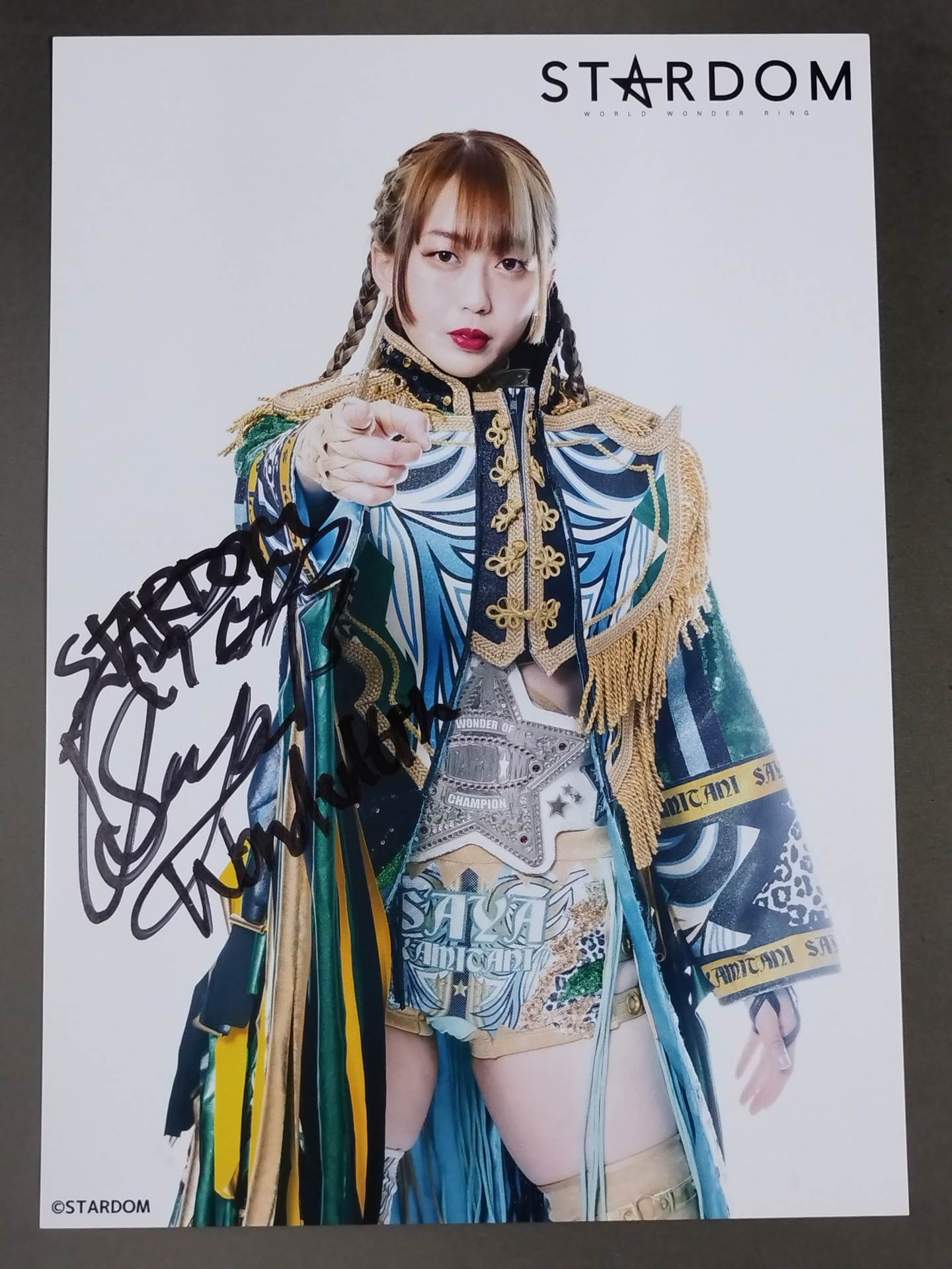 上谷沙弥 直筆サイン入り スターダムポートレート(U-2)