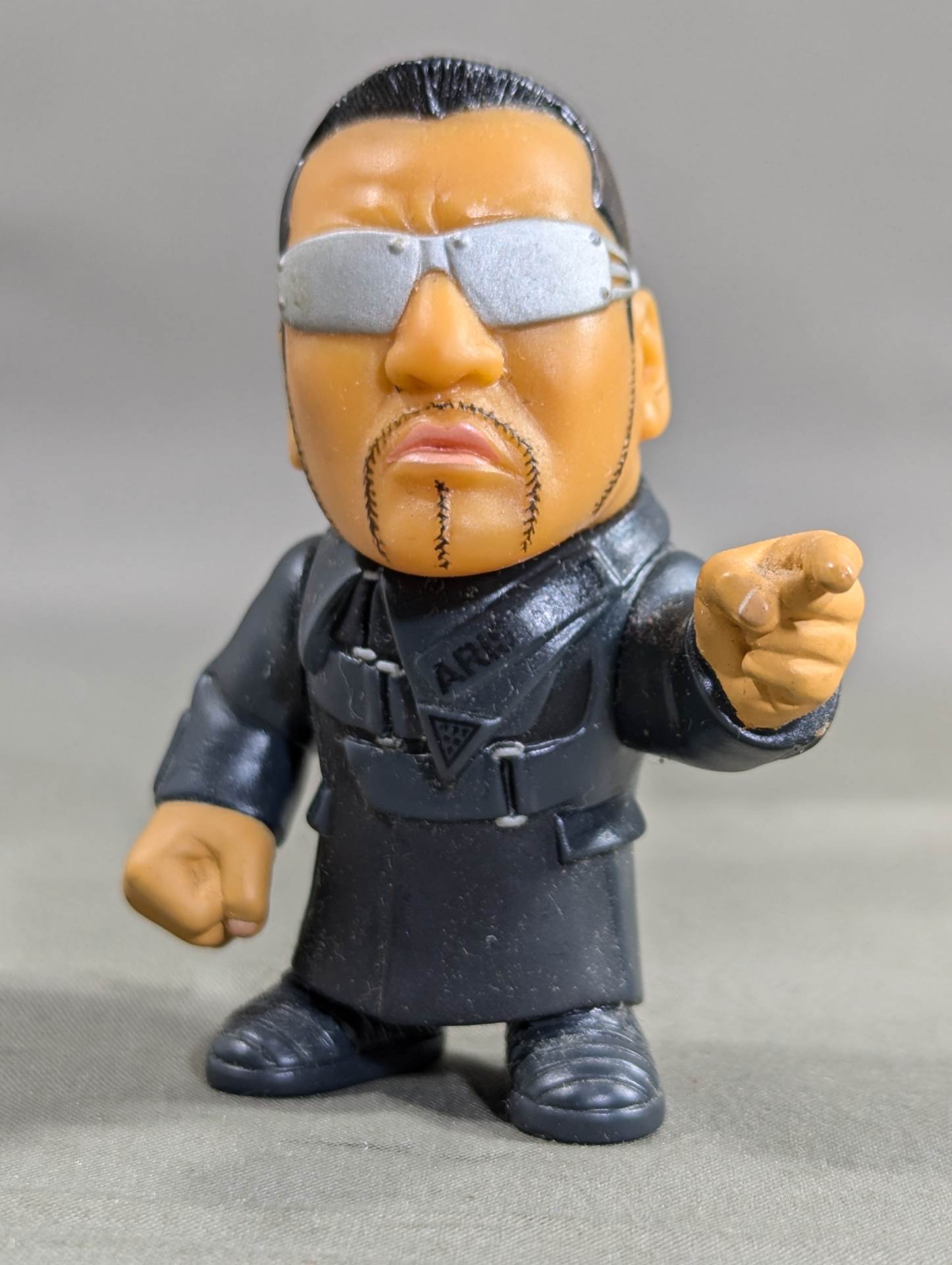 Masahiro Chono  (minifigure, black sunglasses)