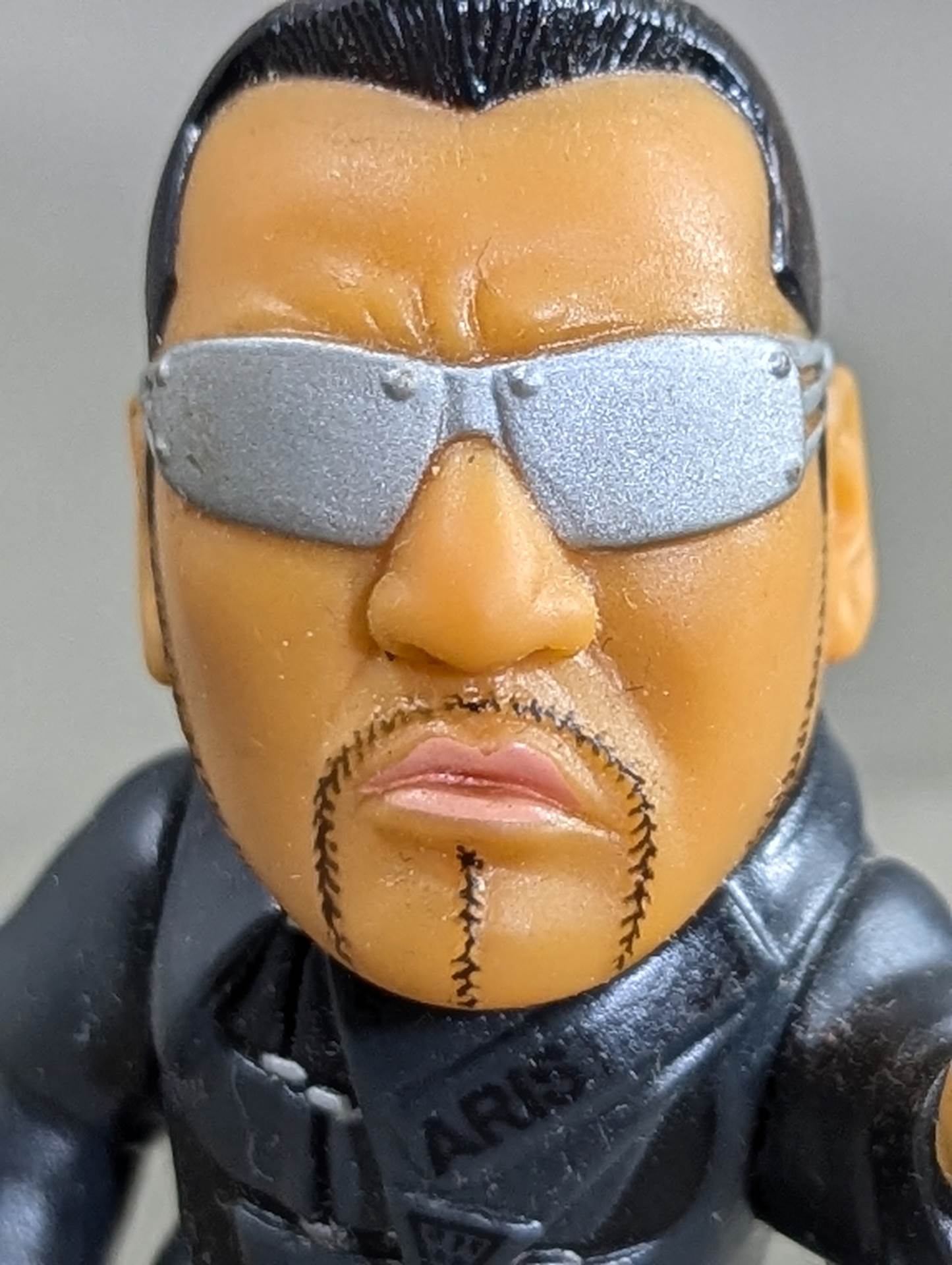 Masahiro Chono  (minifigure, black sunglasses)