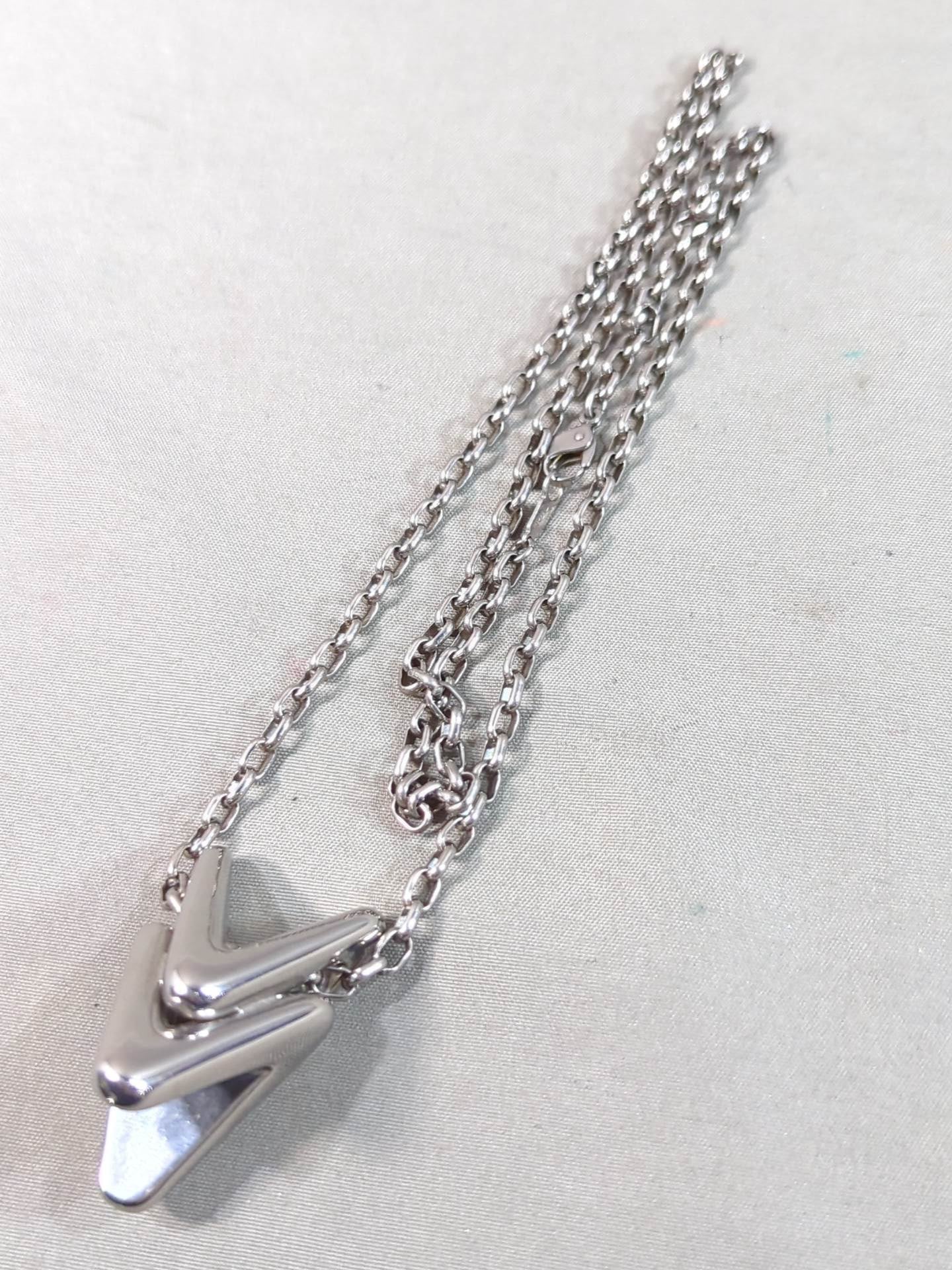 ★ ★ ARISTRIST Necklace (Duology Head)