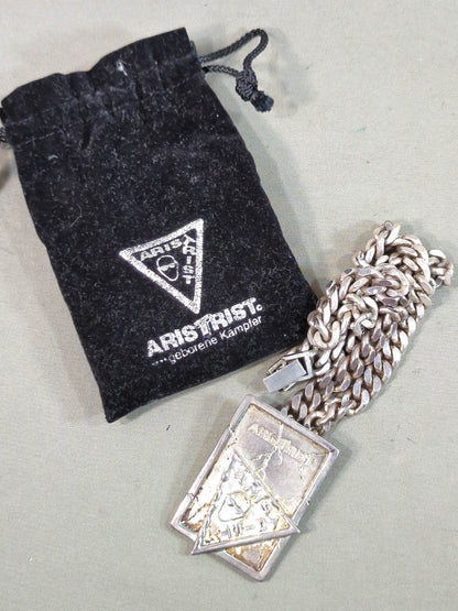 ★ ★ ARISTRIST Necklace (Plate Head)