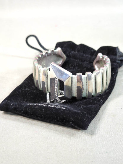 ★ ★ ARISTRIST Trapezoid Bangle