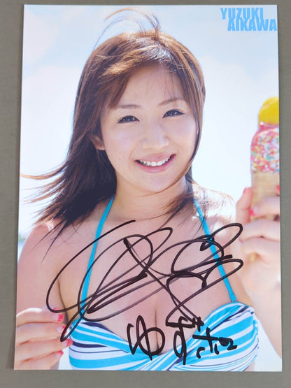 Yuzuki Aikawa  hand signed autograph Pro-Photo (C-1)