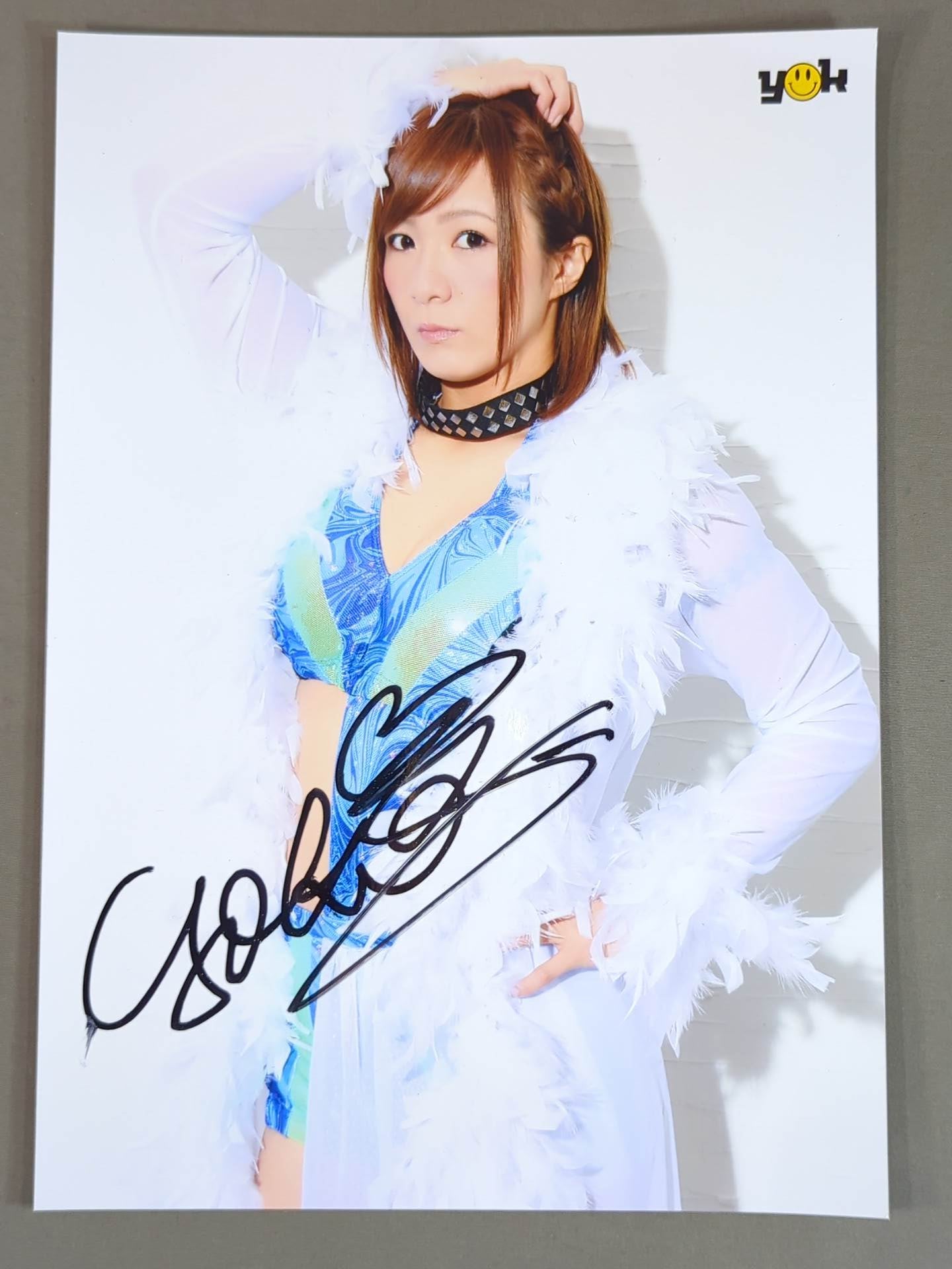 Yoko Bito  hand signed autograph Pro-Photo (A-1)