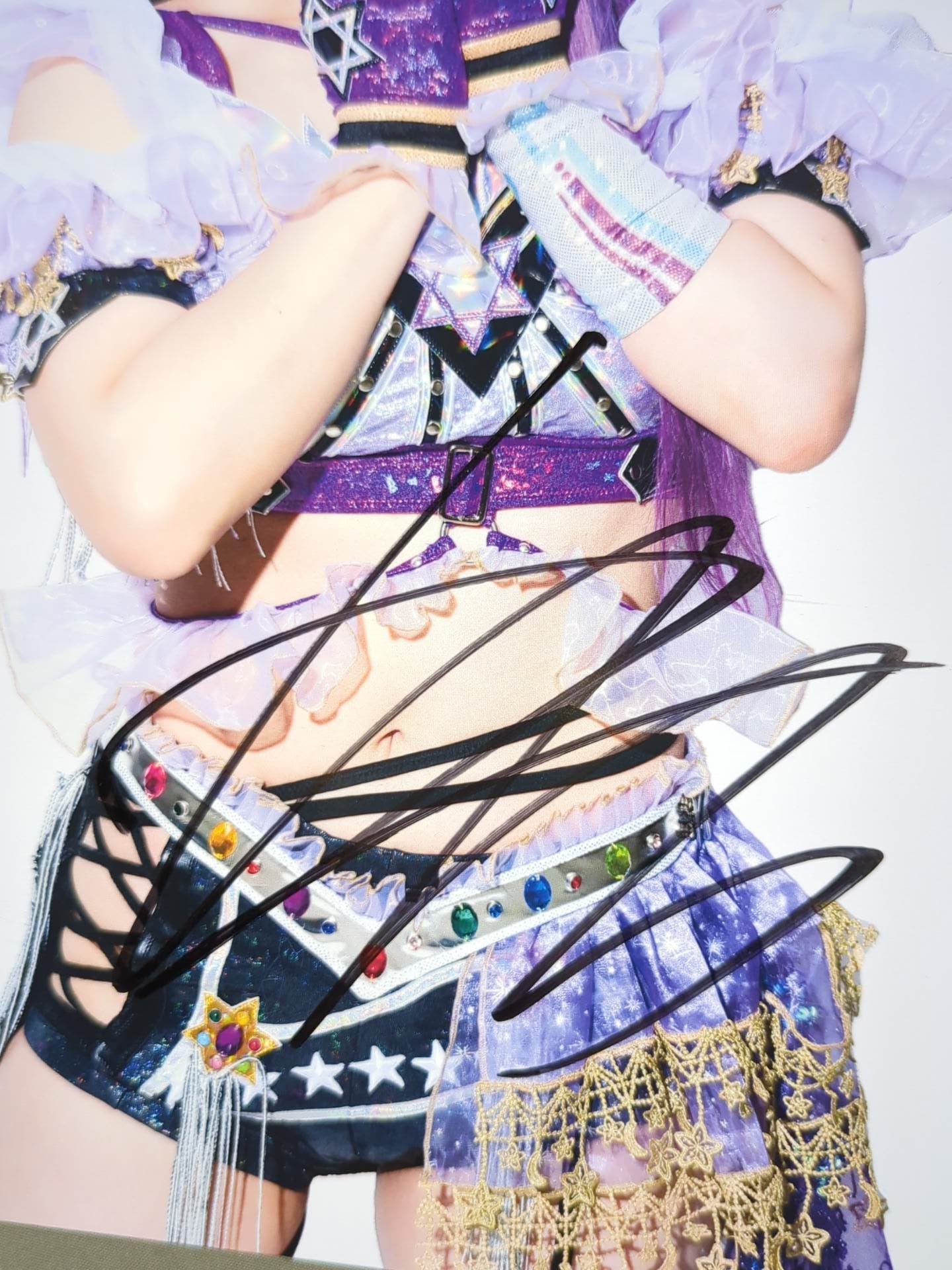 中野たむ 直筆サイン入り スターダムポートレート(C-2) – 闘道館