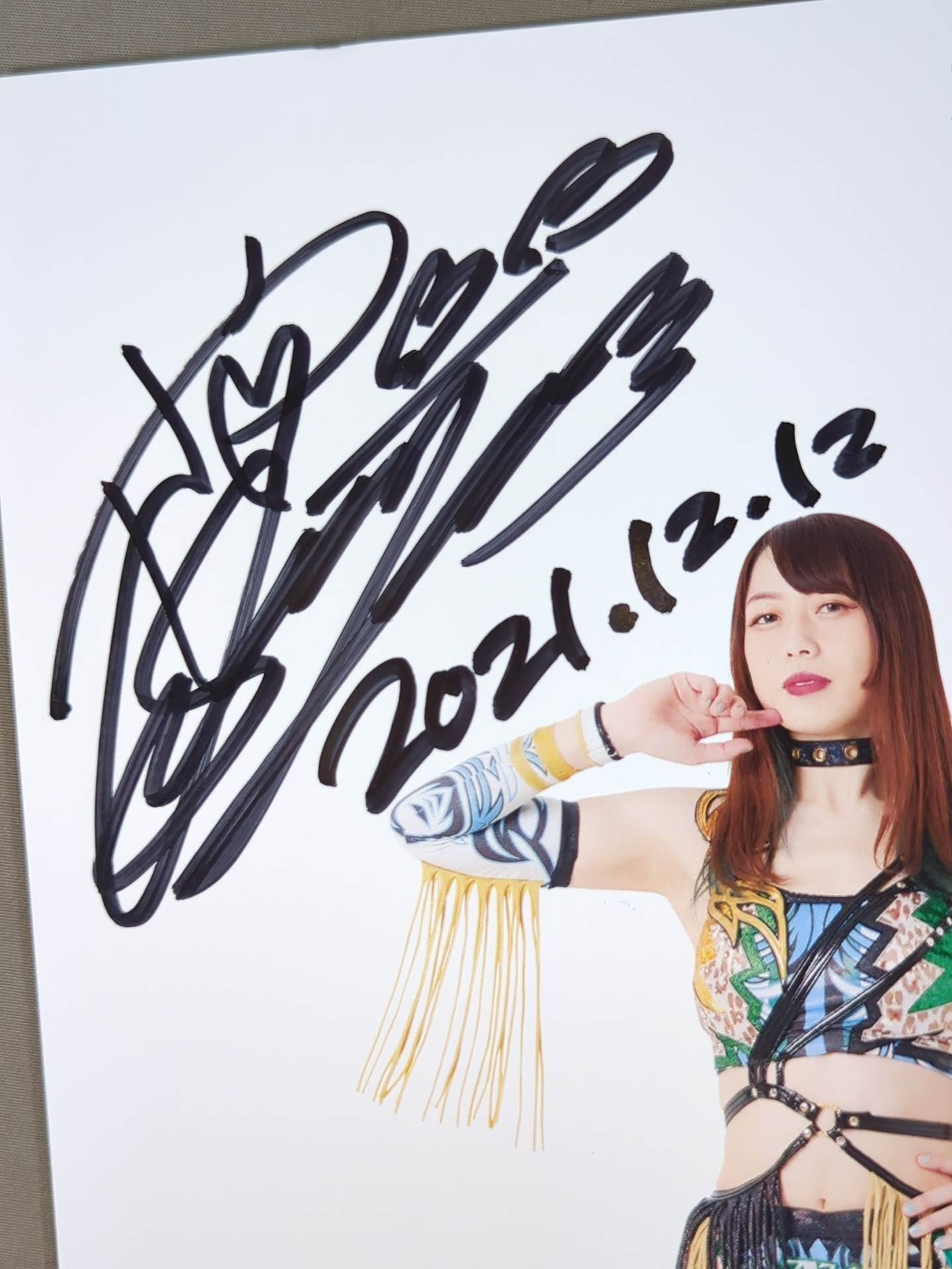 Saya Kamitani  hand signed autograph  Starda Pro-Photo  (U-9)