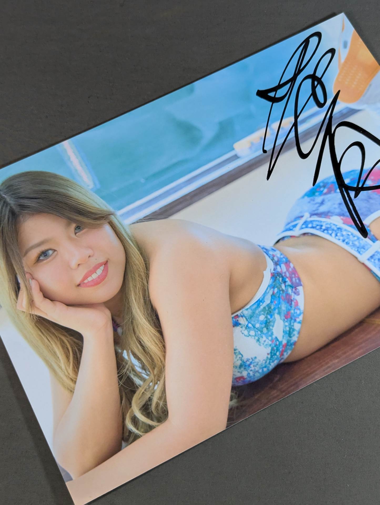 葉月 SPG 寝そべりポートレート