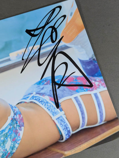 葉月 SPG 寝そべりポートレート