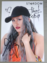 ジュリア 直筆サイン入り スターダムポートレート(C-2) – 闘道館