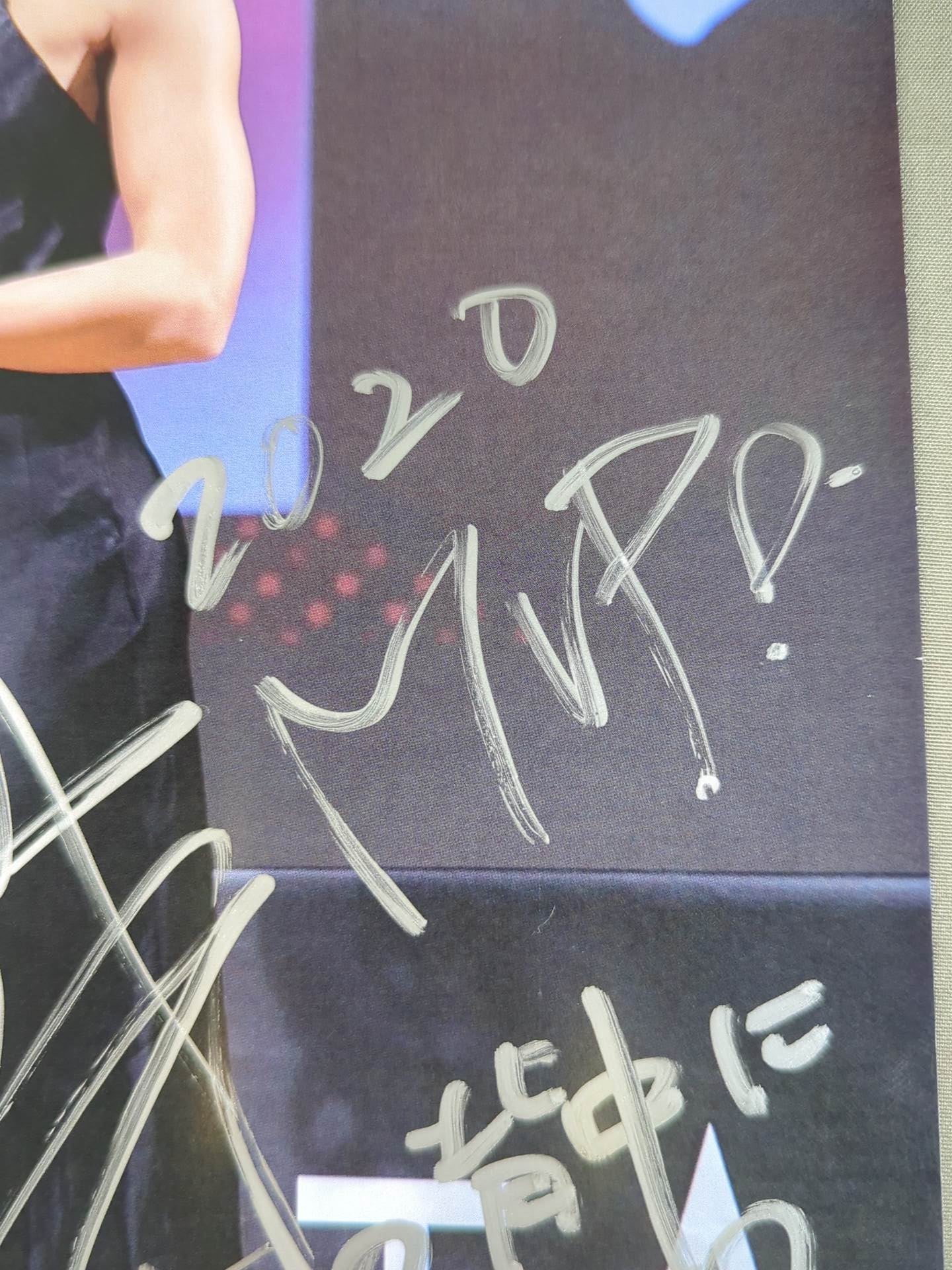 ジュリア直筆サイン入りポートレートスターダム Amazon.co.jp: 女子プロレススターダム ジュリア 直筆サイン入り