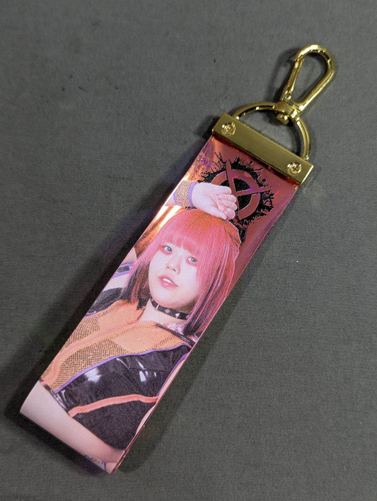 RUAKA  Random Aurora Keychain