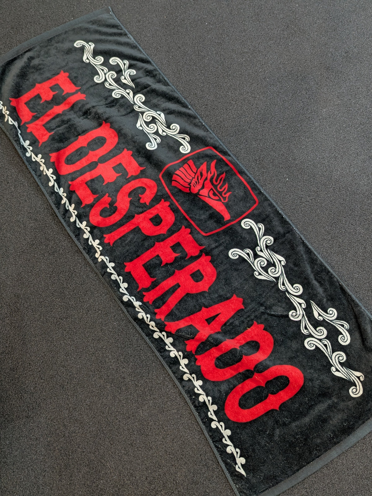 EL DESPERADO SPORTS TOWEL