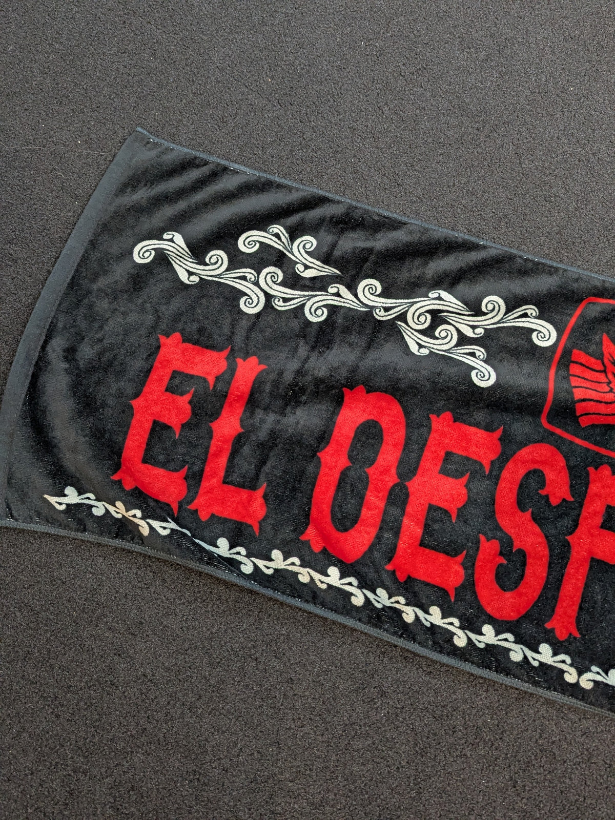 EL DESPERADO SPORTS TOWEL
