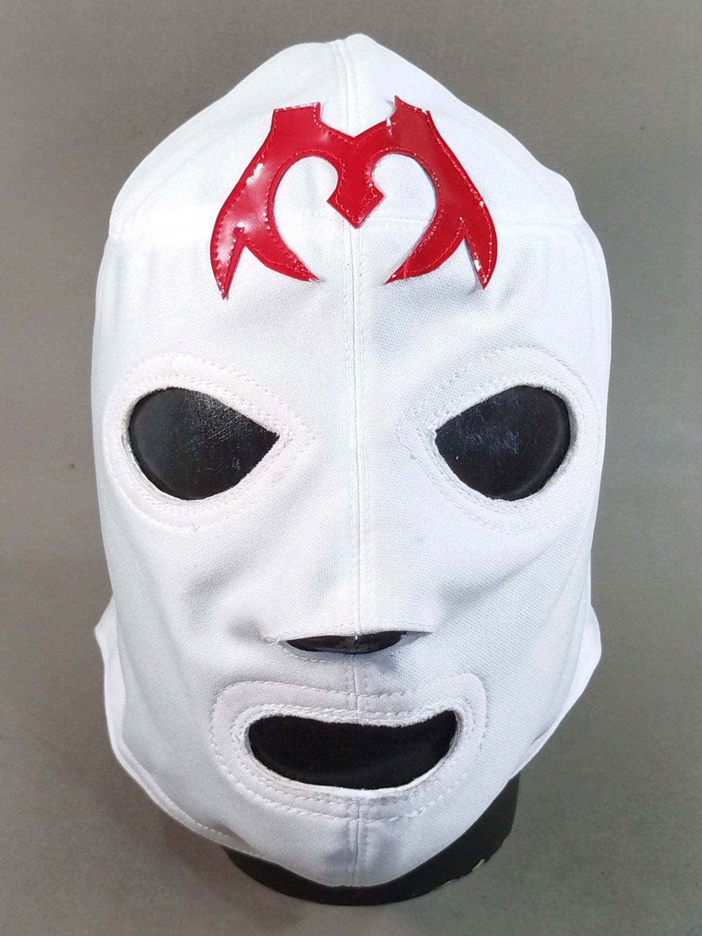 Mil Mascaras 